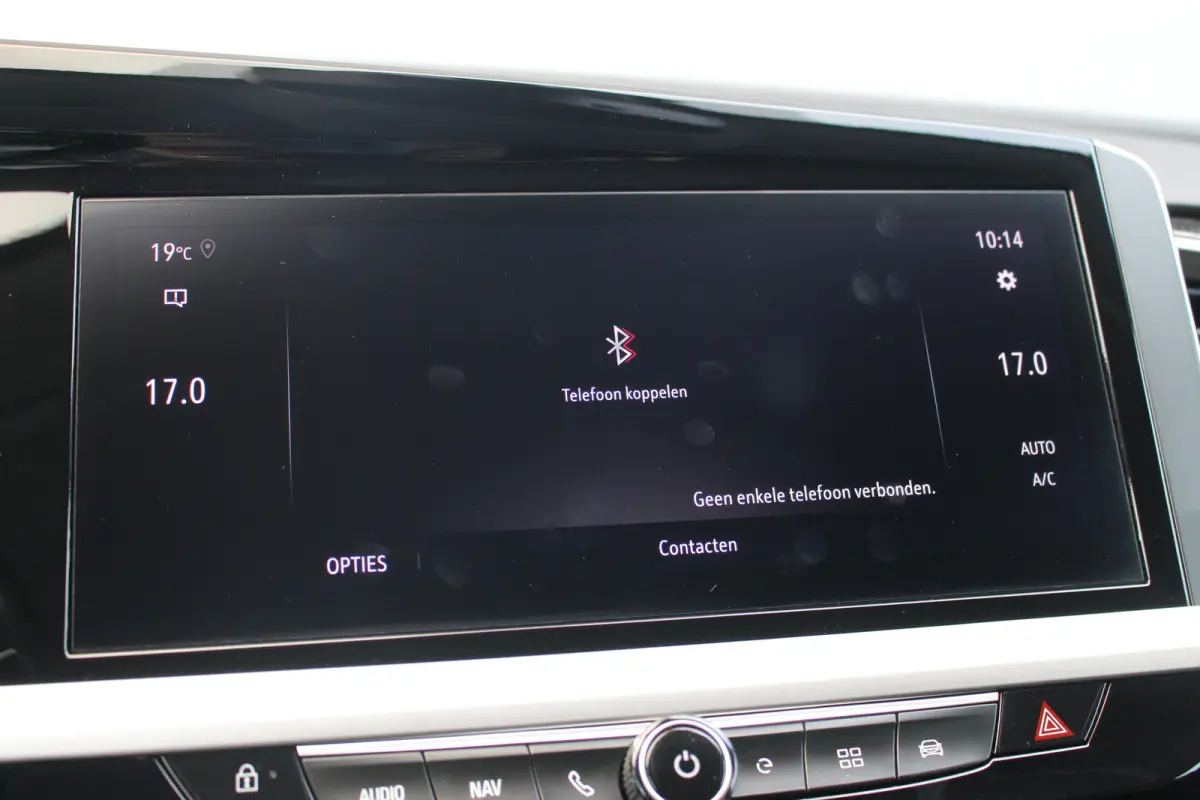 1.6 Turbo Plug-In Hybrid Business Elegance | Afn Trekhaak | Camera | Stoelverw. & Vert | Carplay | Adapt Cruise | Dodehoeksens. | Navi | LED | Afn Trekhaak | Camera | Stoelverw. & Vert | Car