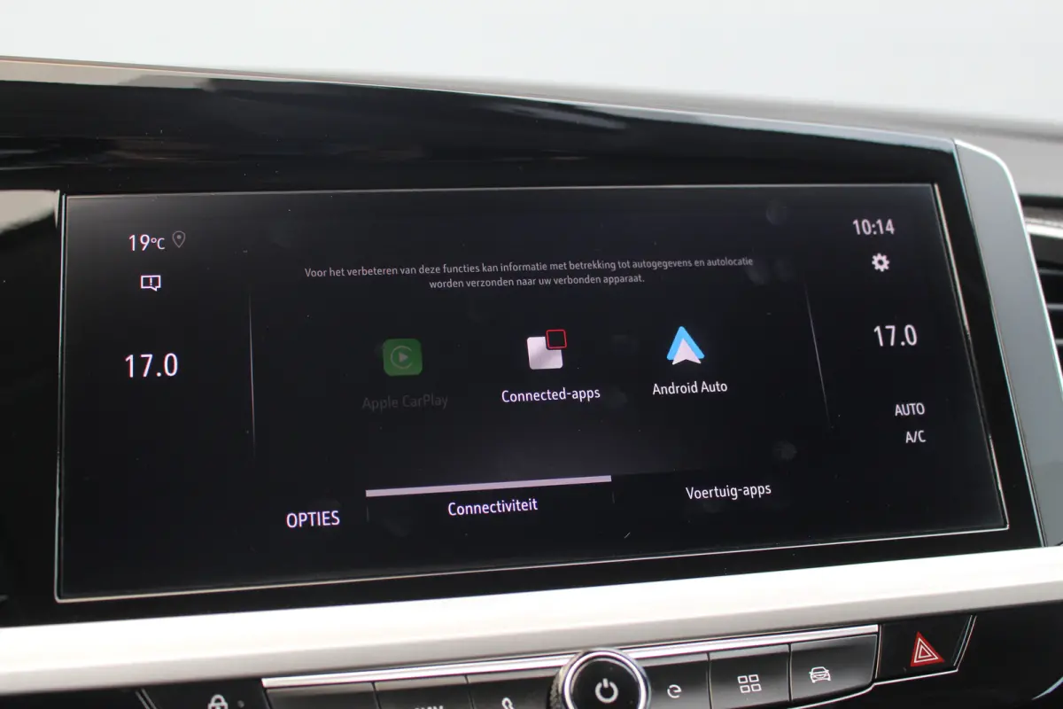 1.6 Turbo Plug-In Hybrid Business Elegance | Afn Trekhaak | Camera | Stoelverw. & Vert | Carplay | Adapt Cruise | Dodehoeksens. | Navi | LED | Afn Trekhaak | Camera | Stoelverw. & Vert | Car