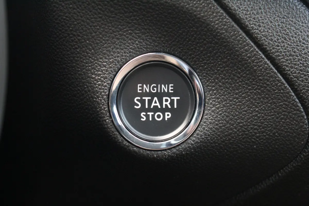 1.6 Turbo Plug-In Hybrid Business Elegance | Afn Trekhaak | Camera | Stoelverw. & Vert | Carplay | Adapt Cruise | Dodehoeksens. | Navi | LED | Afn Trekhaak | Camera | Stoelverw. & Vert | Car