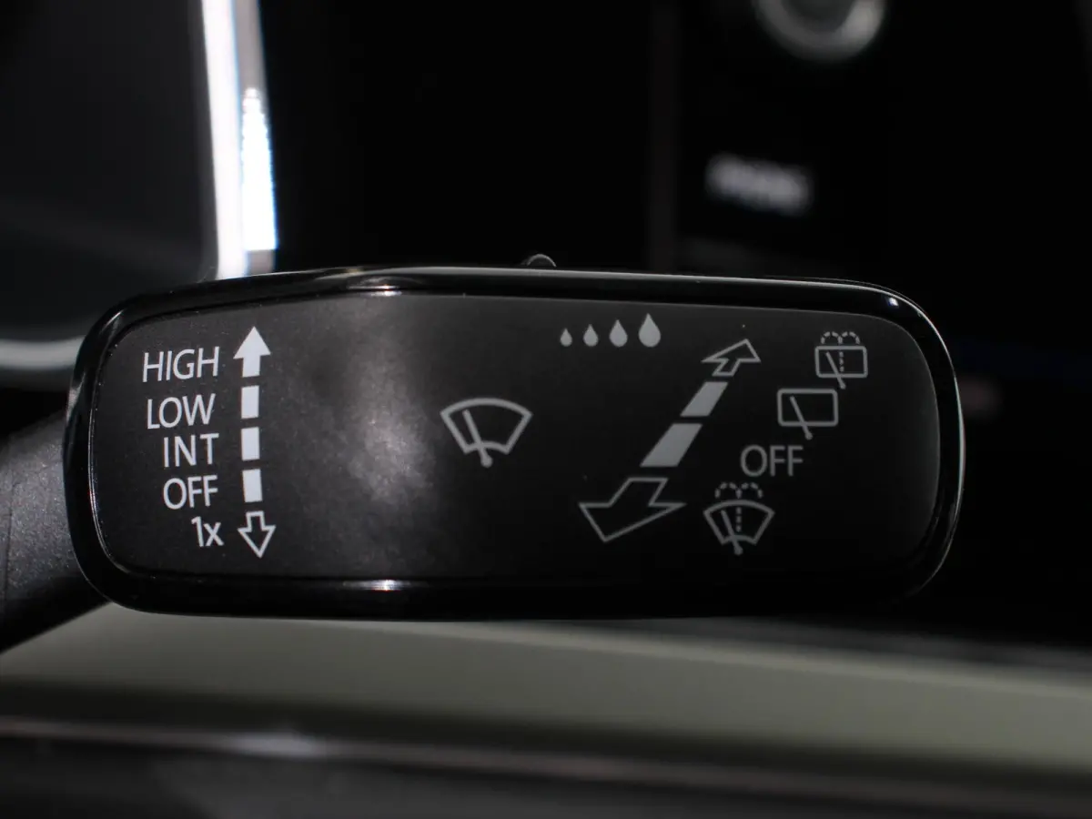 1.0 TSI Move DSG Navigatie Apple Carplay/Android Auto Airco Digitale Cockpit Adaptive Cruise Control Lichtmetalen Velgen Parkeer sensoren V+A Stoelverwarming