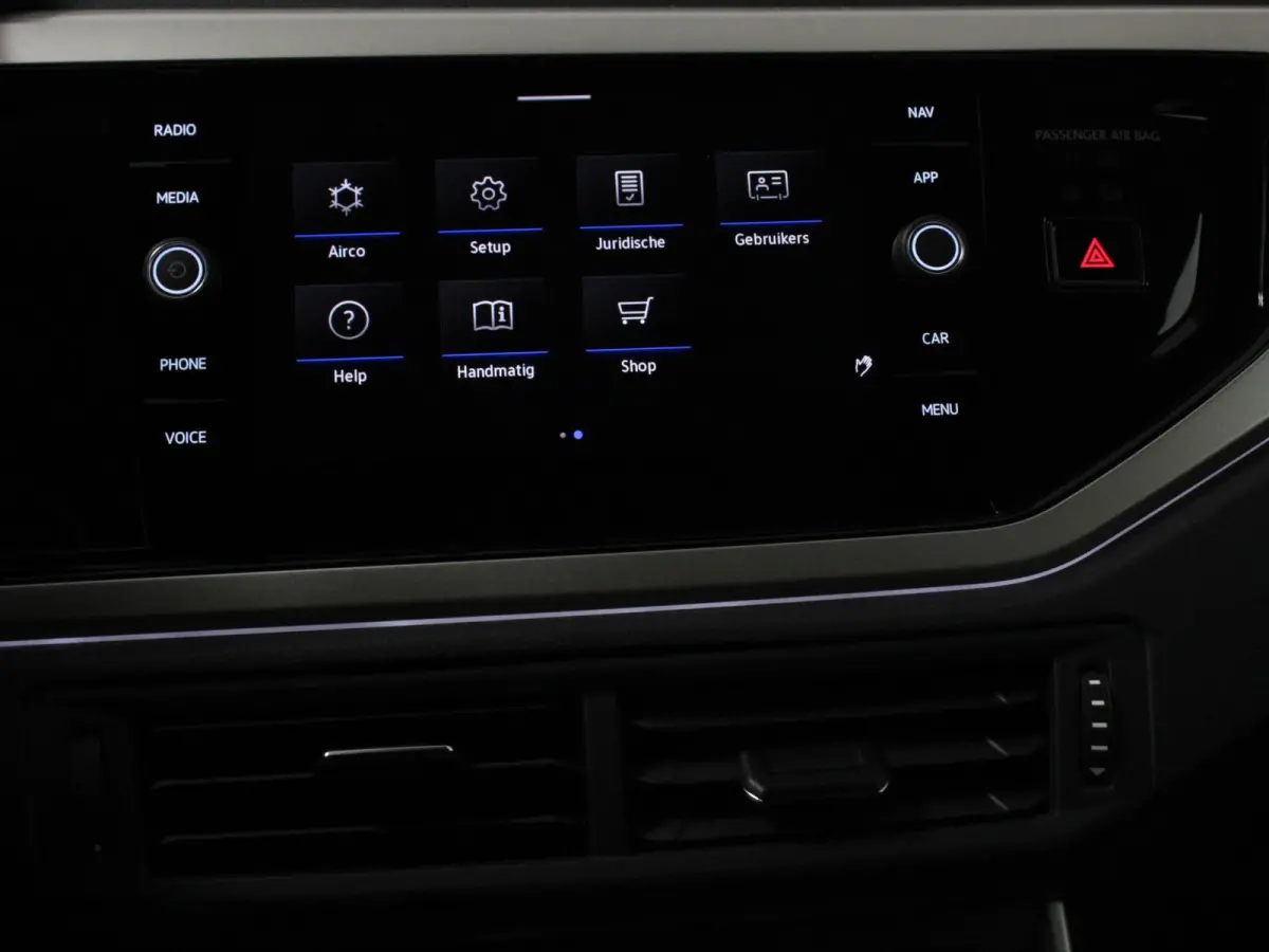 1.0 TSI Move DSG Navigatie Apple Carplay/Android Auto Airco Digitale Cockpit Adaptive Cruise Control Lichtmetalen Velgen Parkeer sensoren V+A Stoelverwarming