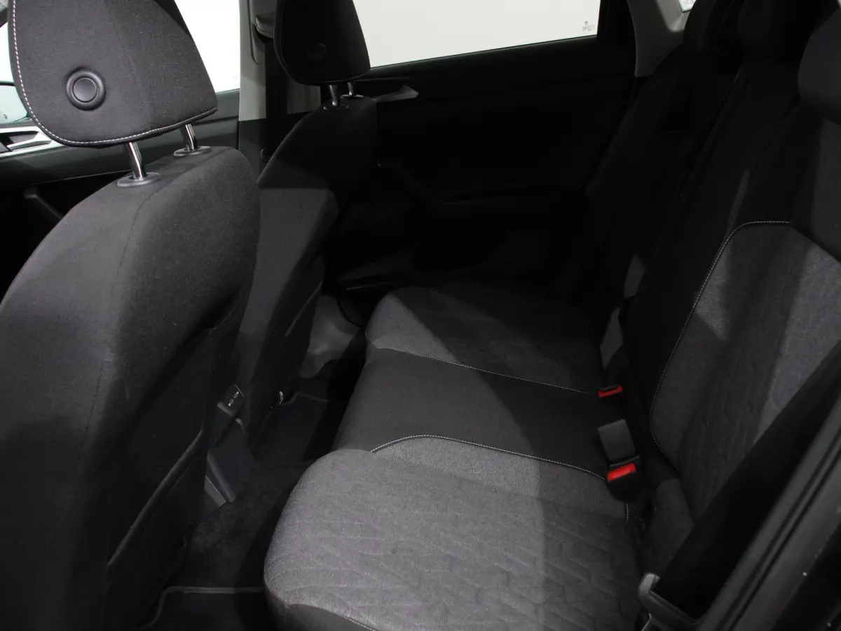 1.0 TSI Move DSG Navigatie Apple Carplay/Android Auto Airco Digitale Cockpit Adaptive Cruise Control Lichtmetalen Velgen Parkeer sensoren V+A Stoelverwarming