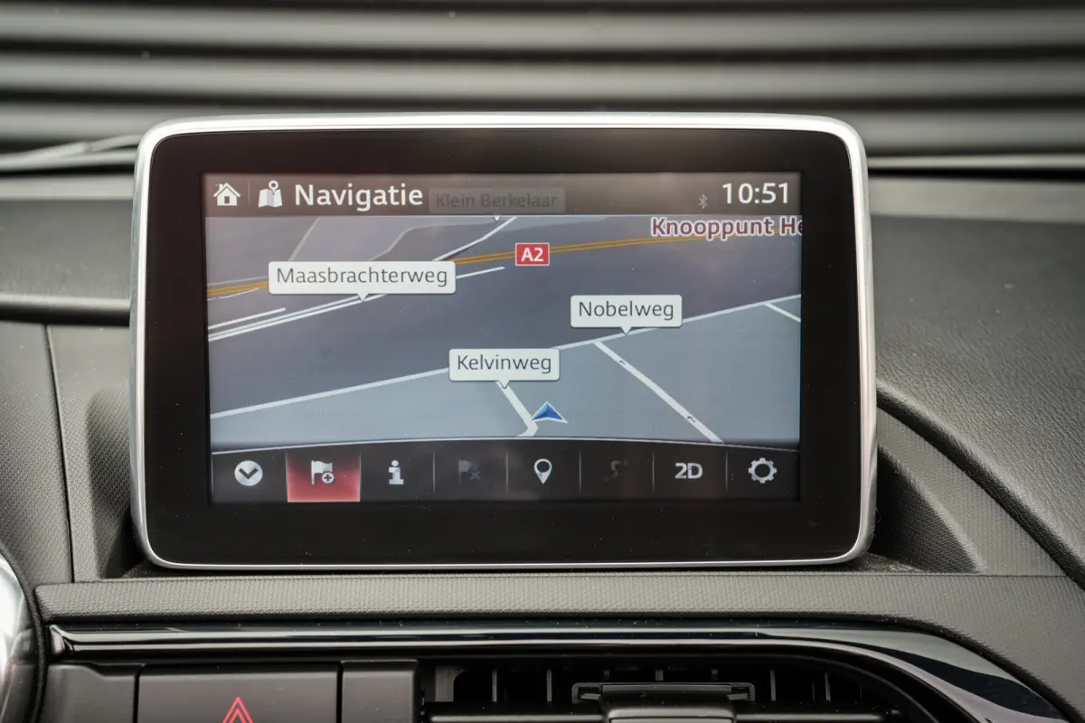 2.0 SkyActiv-G 160 GT-M | BOSE | CRUISE | NAVI | LEDER | STOELVERW. | PDC | SOUL RED | SPORTUITLAAT |
