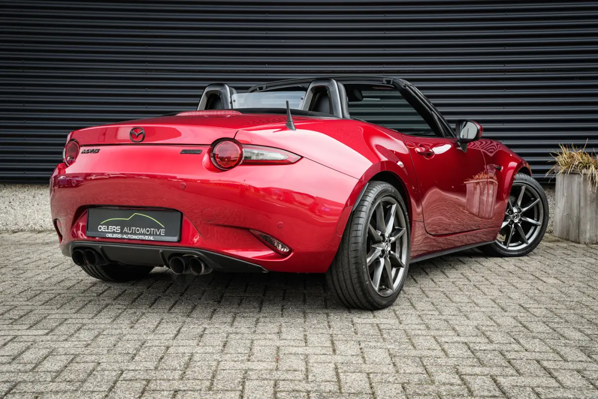 2.0 SkyActiv-G 160 GT-M | BOSE | CRUISE | NAVI | LEDER | STOELVERW. | PDC | SOUL RED | SPORTUITLAAT |