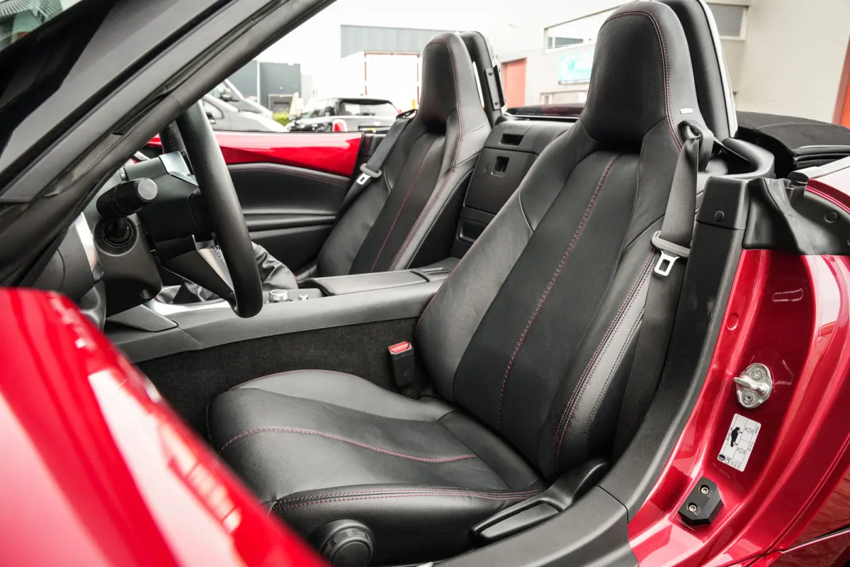 2.0 SkyActiv-G 160 GT-M | BOSE | CRUISE | NAVI | LEDER | STOELVERW. | PDC | SOUL RED | SPORTUITLAAT |