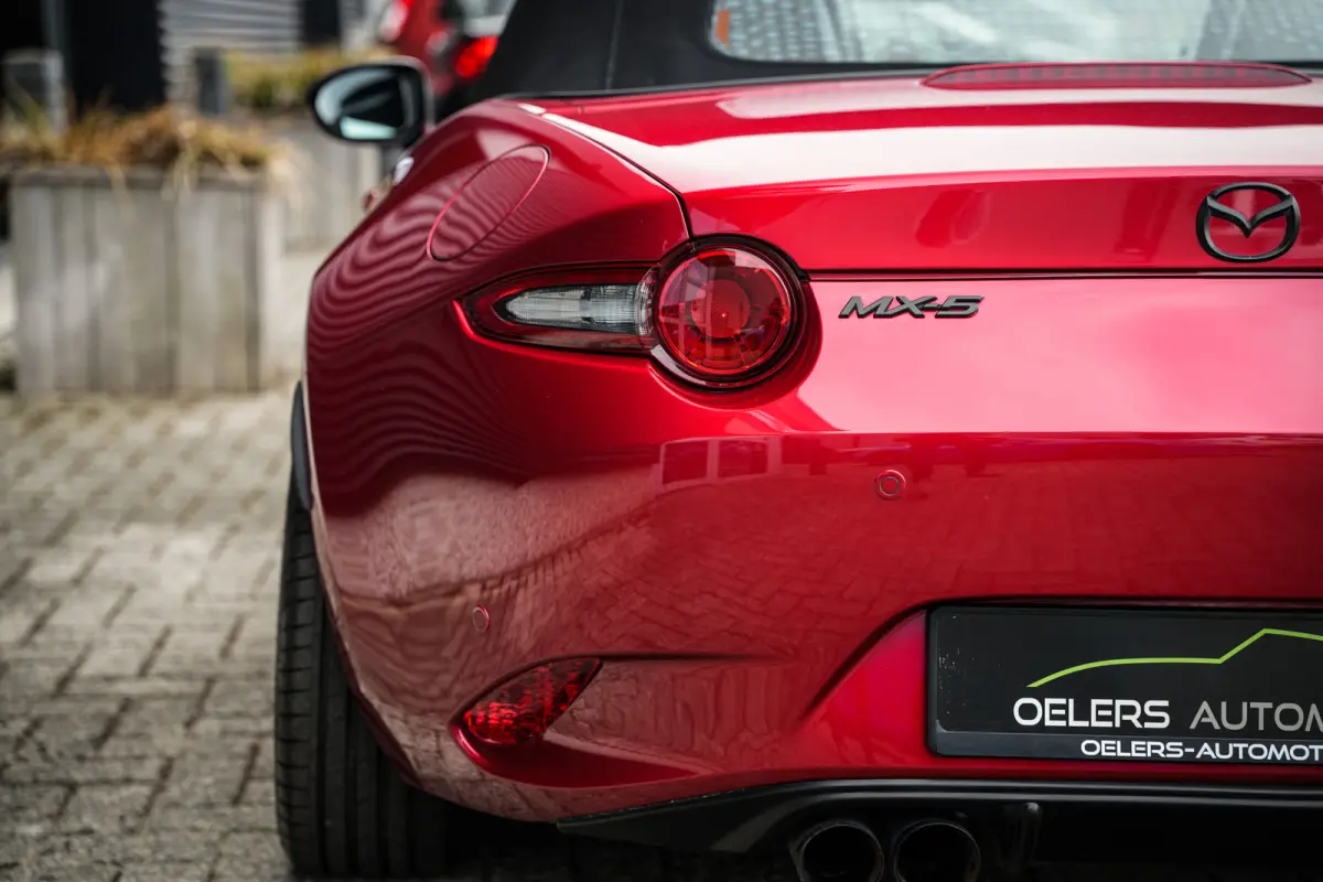 2.0 SkyActiv-G 160 GT-M | BOSE | CRUISE | NAVI | LEDER | STOELVERW. | PDC | SOUL RED | SPORTUITLAAT |