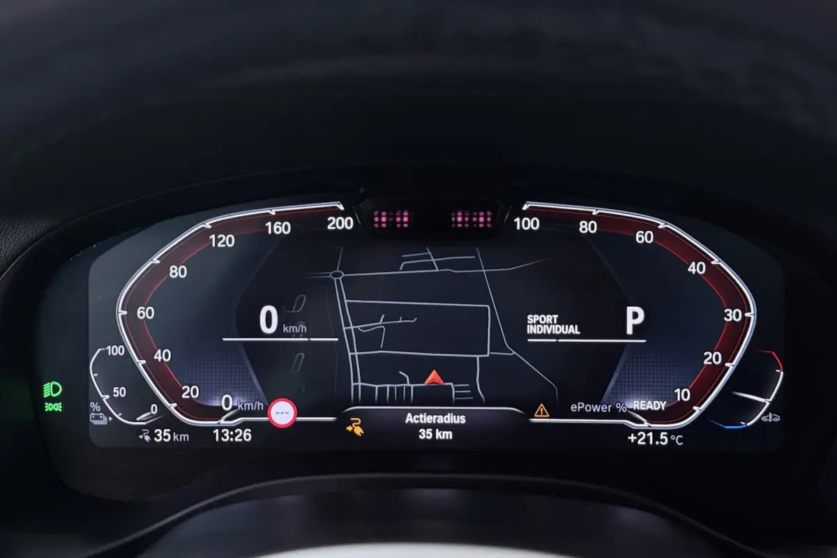 Executive 80 kWh SOH 100% (PANORAMADAK, CAMERA, SFEERVERLICHTING, STOELVERWARMING, ELEKTR