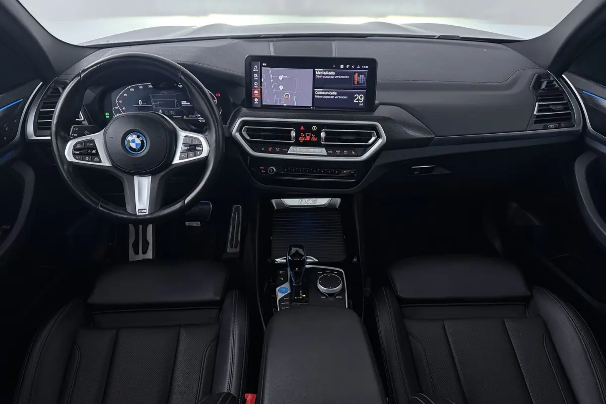 Executive 80 kWh SOH 100% (PANORAMADAK, CAMERA, SFEERVERLICHTING, STOELVERWARMING, ELEKTR