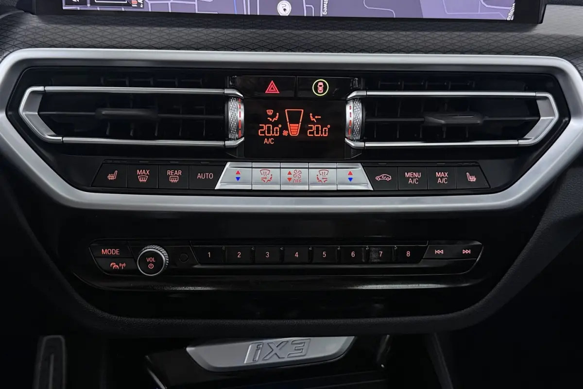 Executive 80 kWh SOH 100% (PANORAMADAK, CAMERA, SFEERVERLICHTING, STOELVERWARMING, ELEKTR