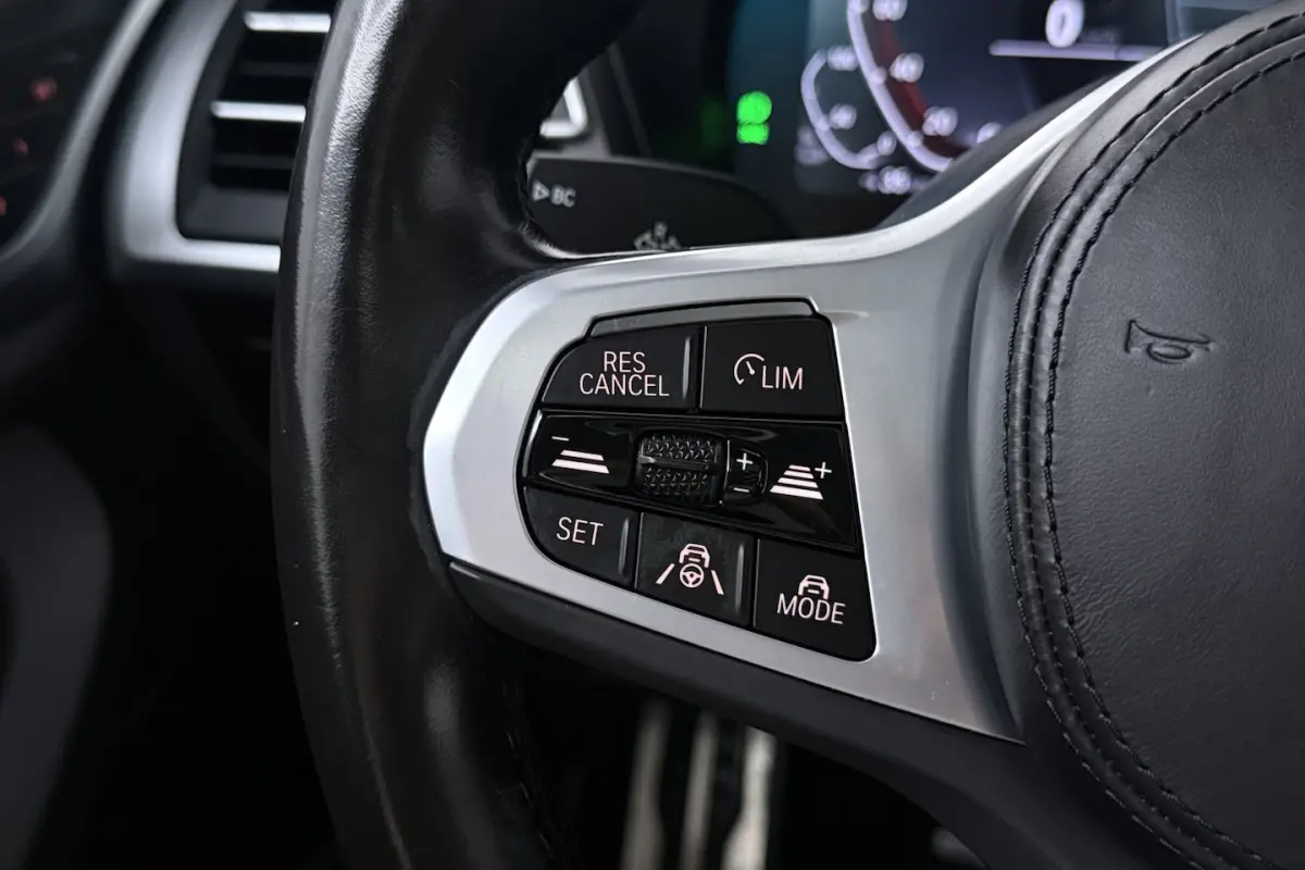 Executive 80 kWh SOH 100% (PANORAMADAK, CAMERA, SFEERVERLICHTING, STOELVERWARMING, ELEKTR