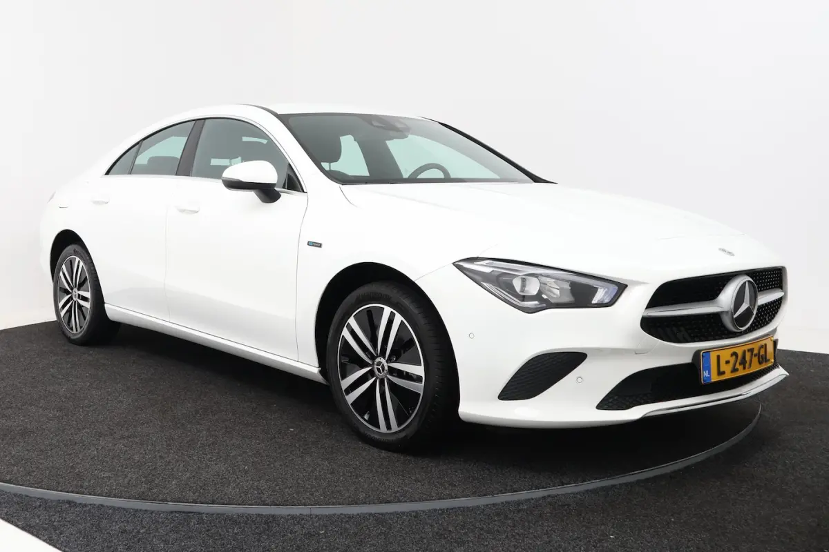 250 e Business Solution Luxury Limited (SFEERVERLICHTING, CAMERA, PDC, LED, 1e EIGENAAR)