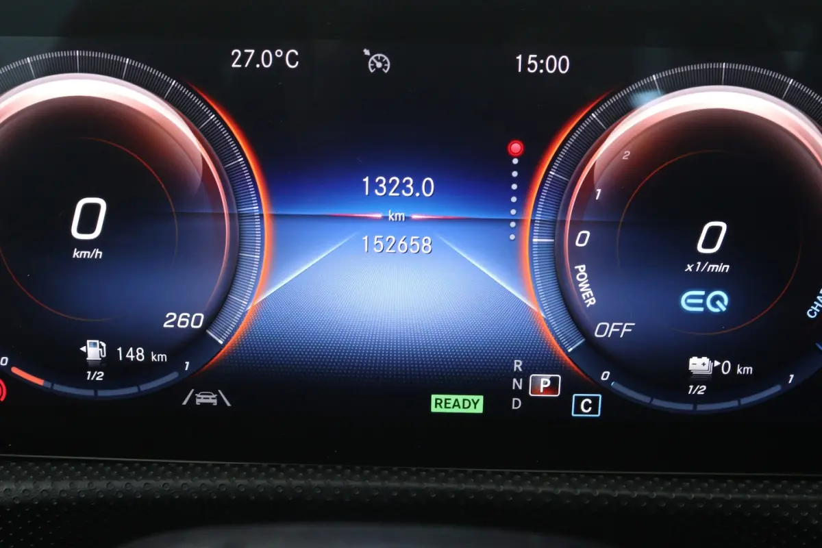 250 e Business Solution Luxury Limited (SFEERVERLICHTING, CAMERA, PDC, LED, 1e EIGENAAR)
