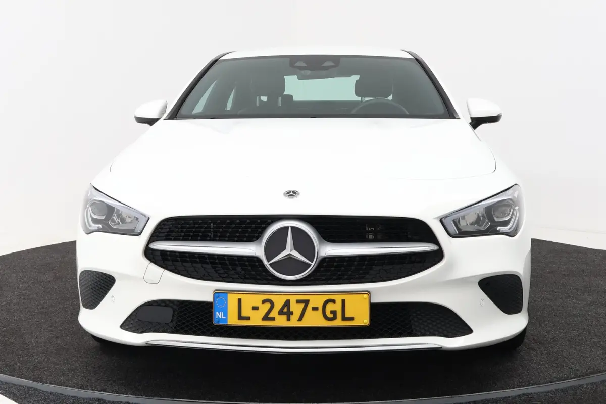 250 e Business Solution Luxury Limited (SFEERVERLICHTING, CAMERA, PDC, LED, 1e EIGENAAR)