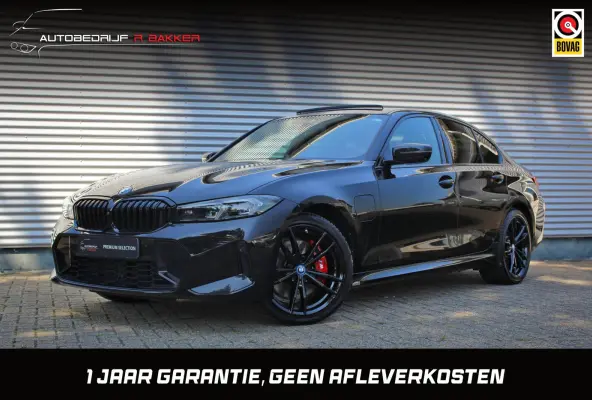330e M Sport // Panoramadak | Harman Kardon Surround | Shadow Line Plus | 360 camera | Drive Recorder | M Adaptive Onderstel
