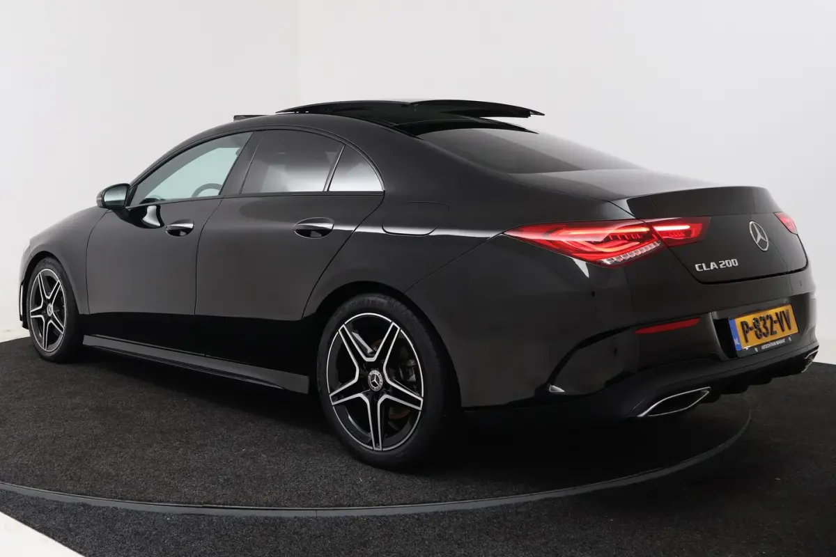 200 Business Solution AMG (PANORAMADAK, STOELVERWARMING, SFEERVERLICHTING, CAMERA, CRUISE
