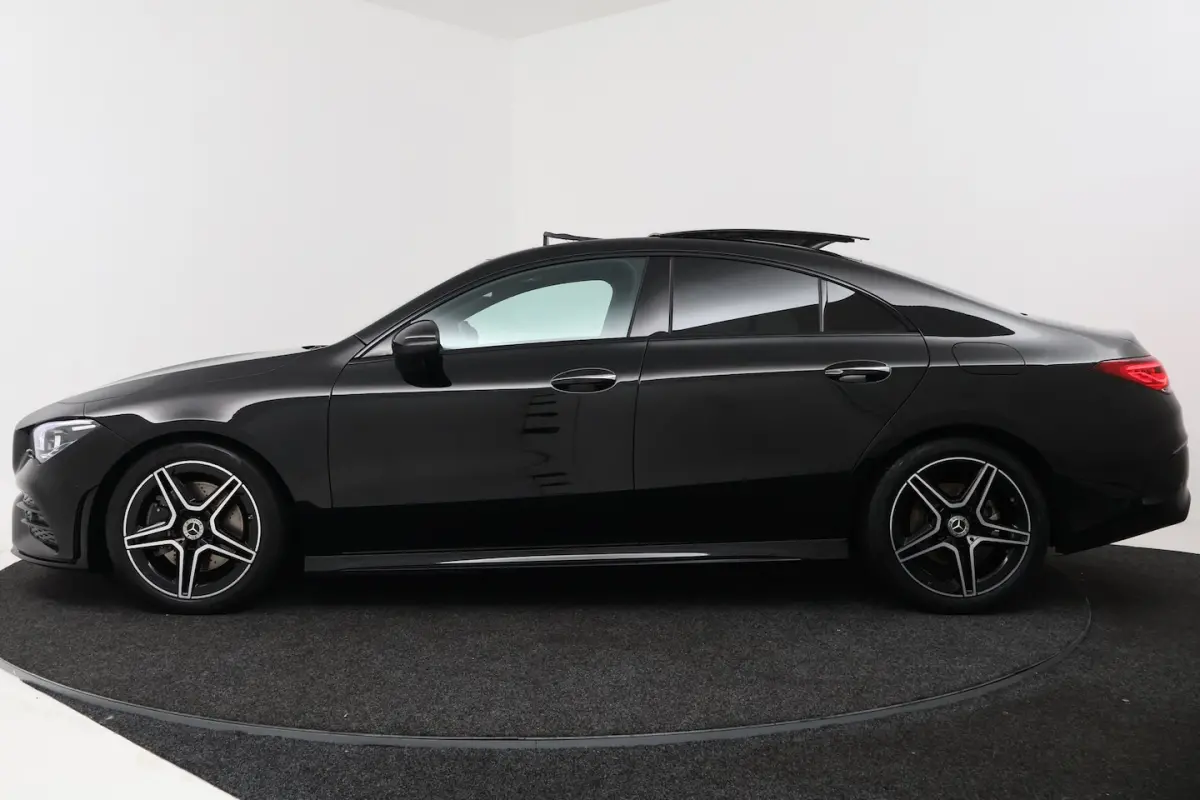 200 Business Solution AMG (PANORAMADAK, STOELVERWARMING, SFEERVERLICHTING, CAMERA, CRUISE