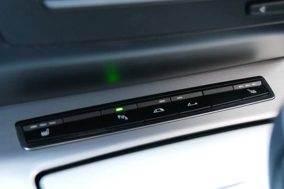 SDrive18i. m-sport. leder. stoelverwarming.navi .org ned
