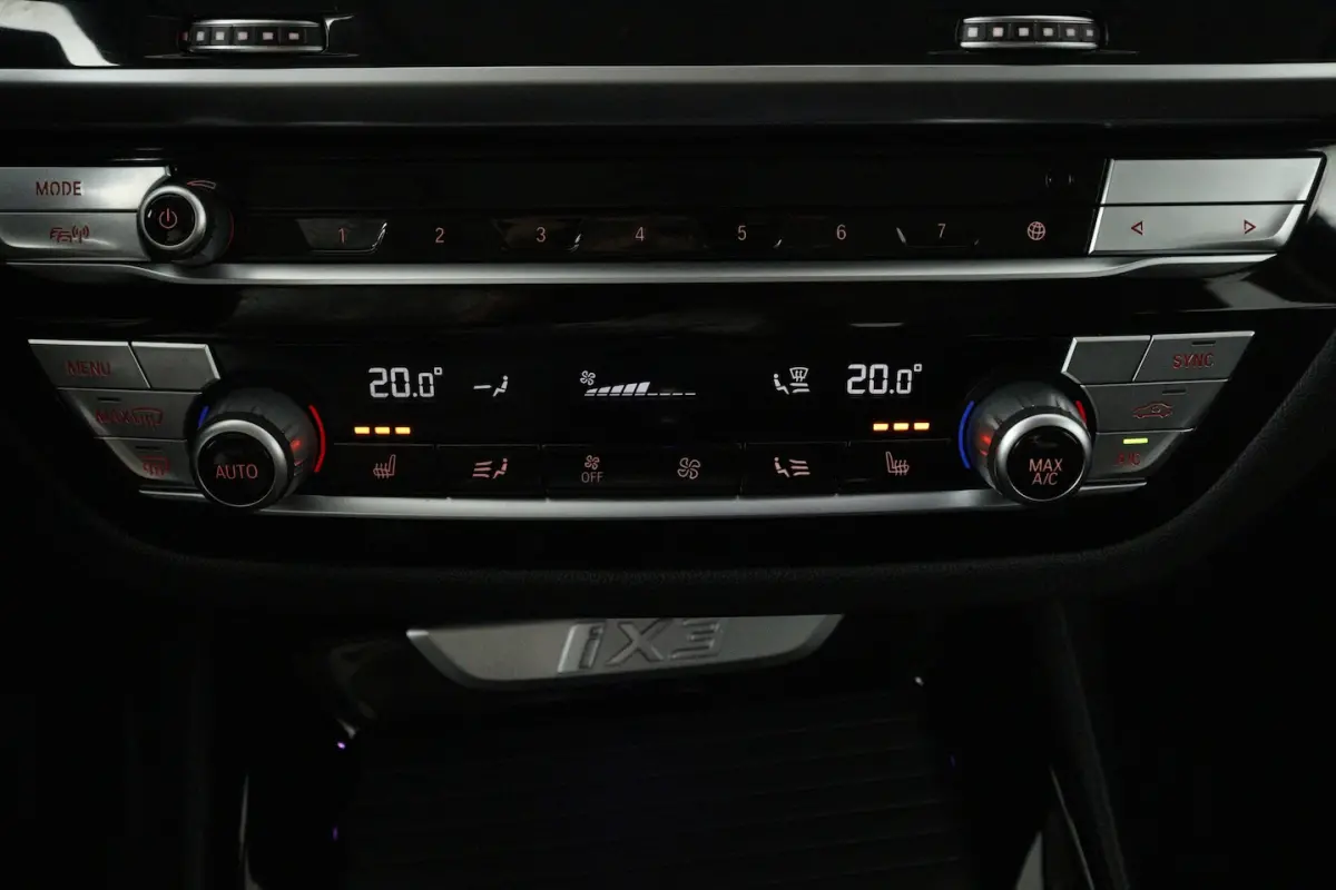 Executive 80 kWh SOH 96% (PANORAMADAK, SFEERVERLICHTING, ADAPTIVE CRUISE, AUTOPILOT, STOEL