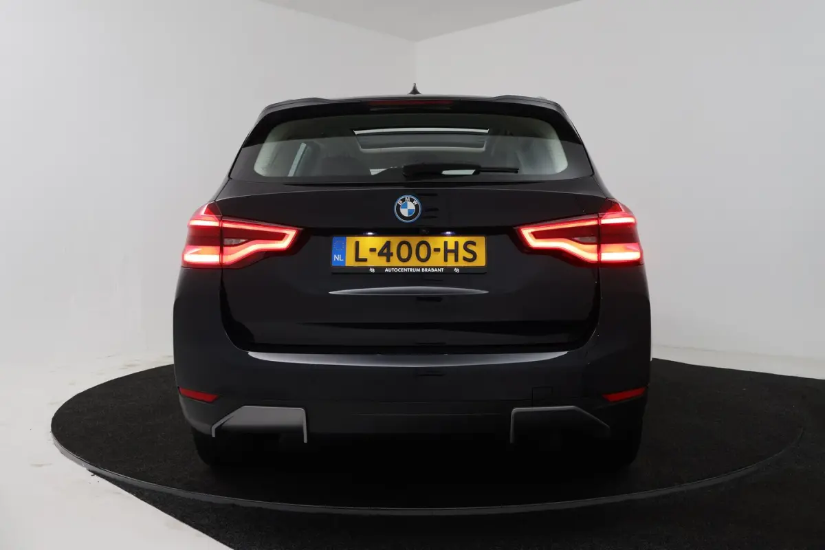Executive 80 kWh SOH 96% (PANORAMADAK, SFEERVERLICHTING, ADAPTIVE CRUISE, AUTOPILOT, STOEL