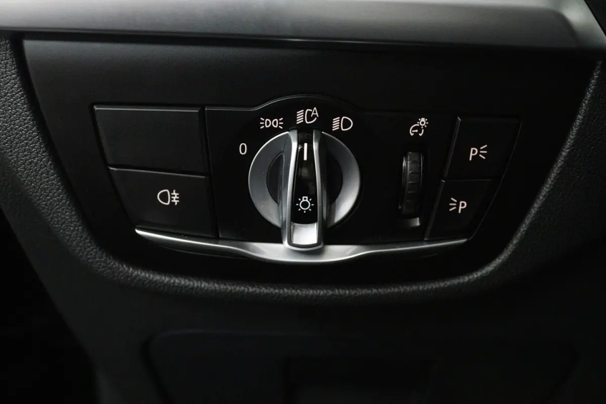Executive 80 kWh SOH 96% (PANORAMADAK, SFEERVERLICHTING, ADAPTIVE CRUISE, AUTOPILOT, STOEL