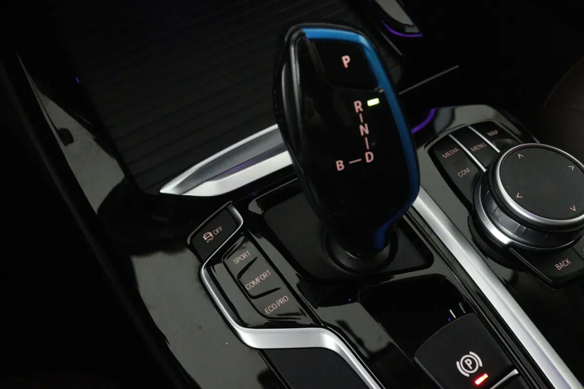 Executive 80 kWh SOH 96% (PANORAMADAK, SFEERVERLICHTING, ADAPTIVE CRUISE, AUTOPILOT, STOEL