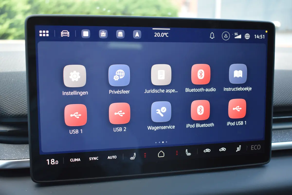 50kWh ev life 125kW aut | STEUNHAAK | CAMERA | STUUR + STOEL VERW. | FULL.LED | APP.CONNECT | KEYLESS | ADAPT.CRUISE | CLIMA 2 ZONES |