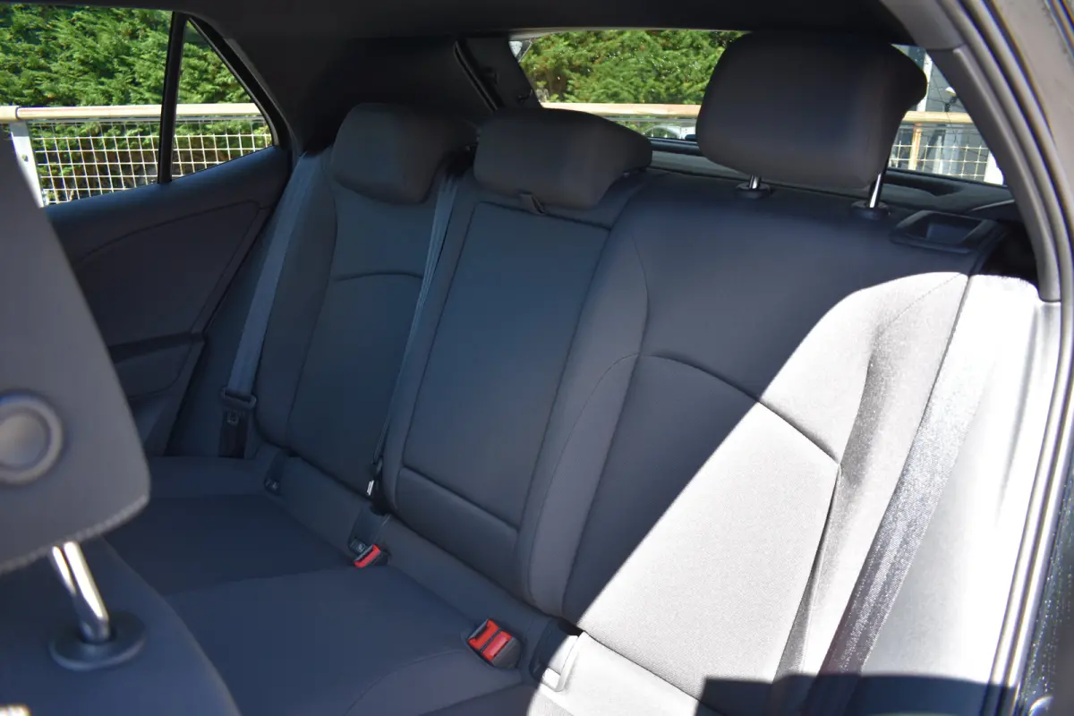 50kWh ev life 125kW aut | STEUNHAAK | CAMERA | STUUR + STOEL VERW. | FULL.LED | APP.CONNECT | KEYLESS | ADAPT.CRUISE | CLIMA 2 ZONES |