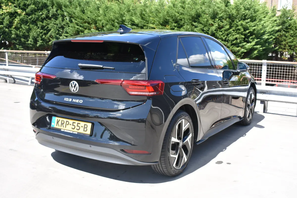 50kWh ev life 125kW aut | STEUNHAAK | CAMERA | STUUR + STOEL VERW. | FULL.LED | APP.CONNECT | KEYLESS | ADAPT.CRUISE | CLIMA 2 ZONES |