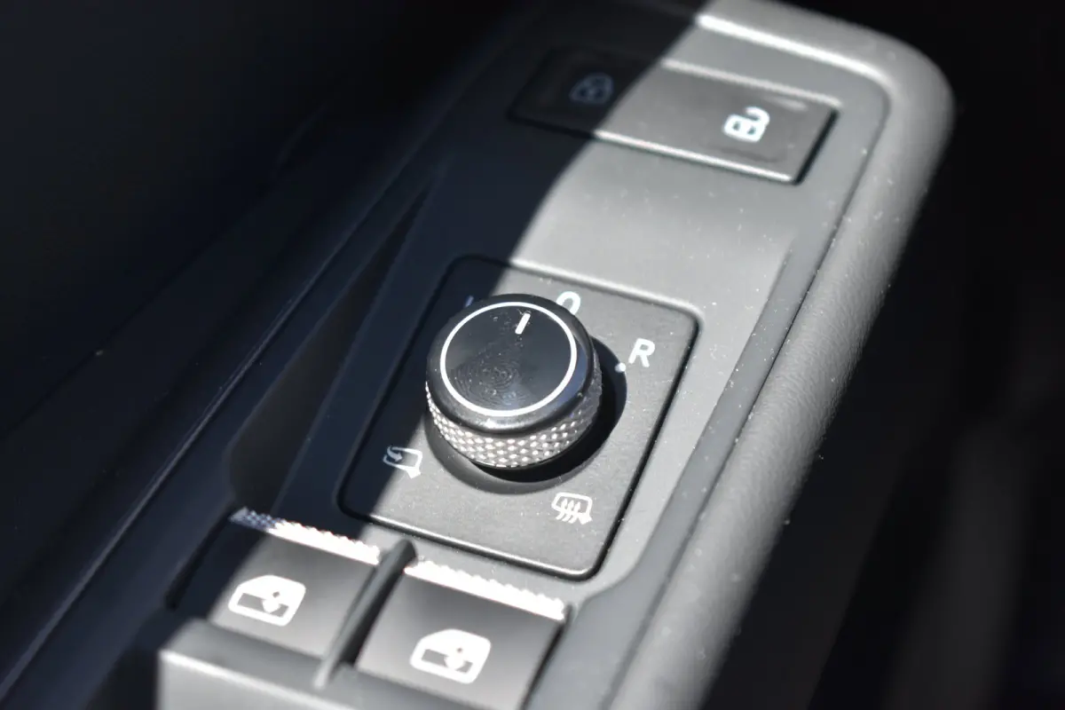 50kWh ev life 125kW aut | STEUNHAAK | CAMERA | STUUR + STOEL VERW. | FULL.LED | APP.CONNECT | KEYLESS | ADAPT.CRUISE | CLIMA 2 ZONES |