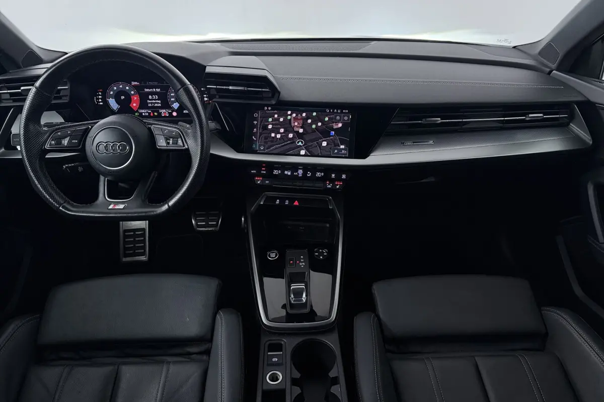 30 TFSI S edition (STOELVERWARMING, LANE-ASSIST, NAVIGATIE, PARKEERSENSOREN)