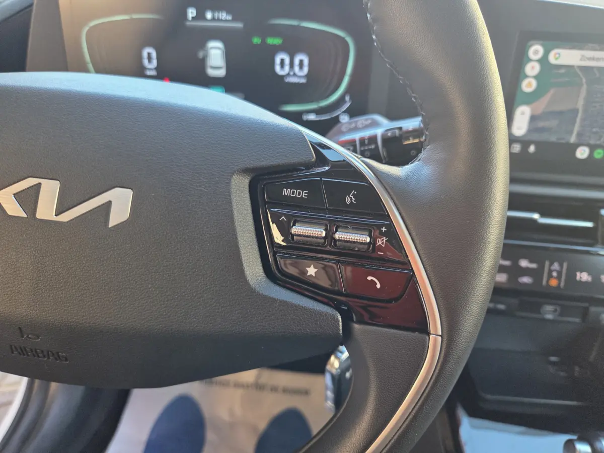 1.6 GDi PHEV DynamicLine Automaat/ Parkeersensoren en camera achter/ Apple Carplay-Android auto/ Rijklaarprijs!