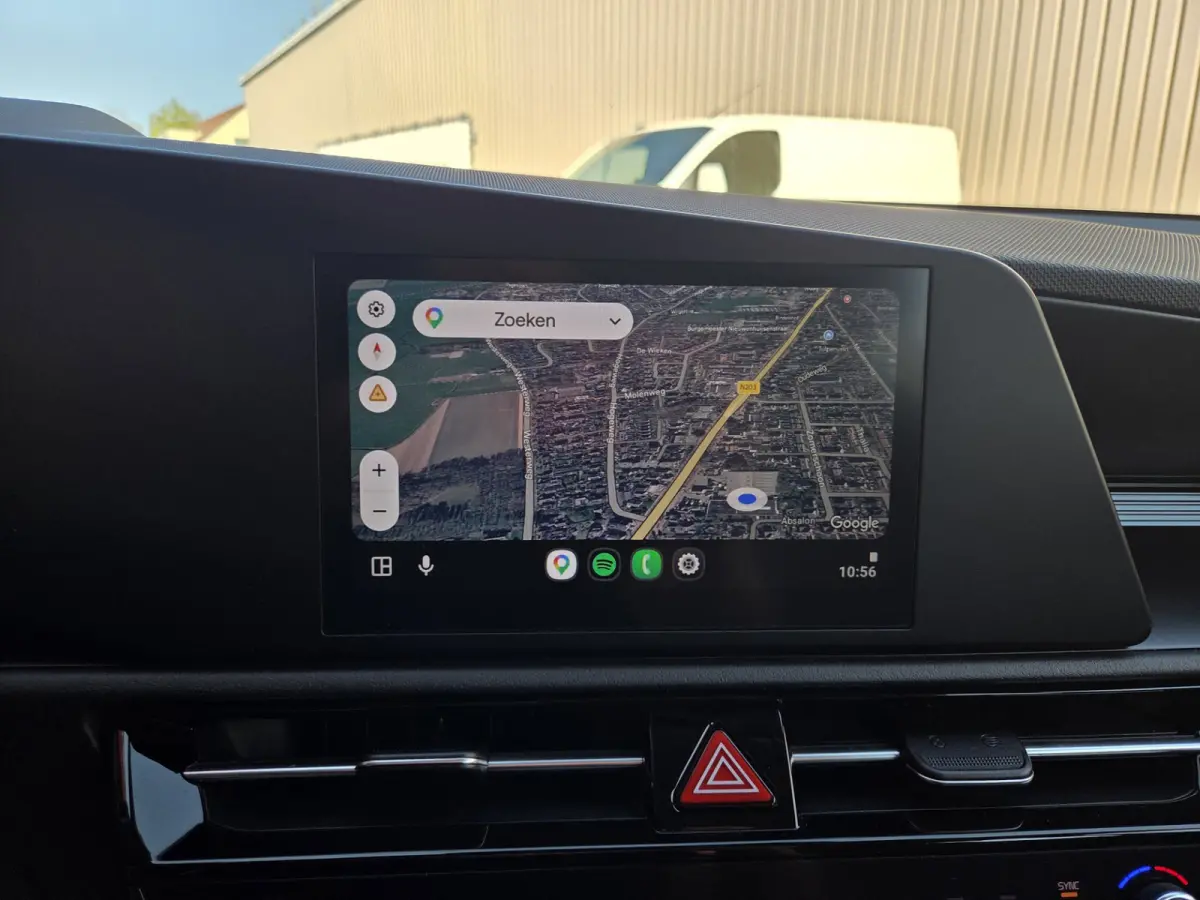 1.6 GDi PHEV DynamicLine Automaat/ Parkeersensoren en camera achter/ Apple Carplay-Android auto/ Rijklaarprijs!