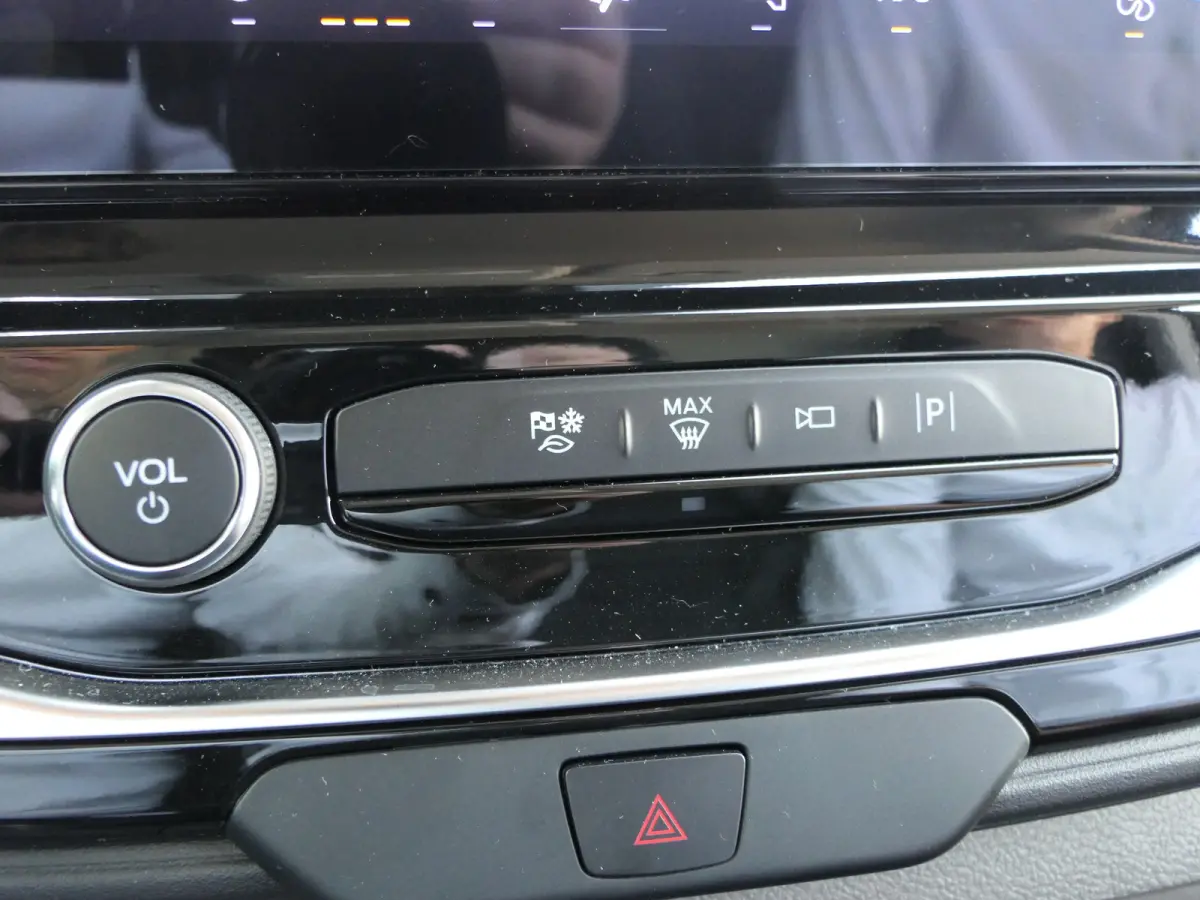 350 L3H2 Trend 68 kWh | Adaptive Cruise | BLIS | 360 Camera | CarPlay/Android Auto | Bijrijdersbank | Stoelverwarming | Voorruitverwarming |