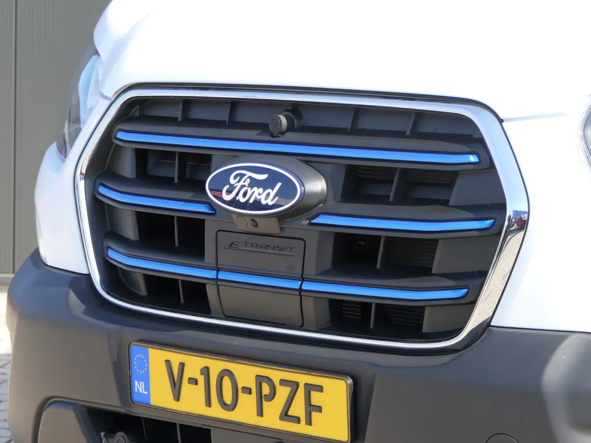 350 L3H2 Trend 68 kWh | Adaptive Cruise | BLIS | 360 Camera | CarPlay/Android Auto | Bijrijdersbank | Stoelverwarming | Voorruitverwarming |