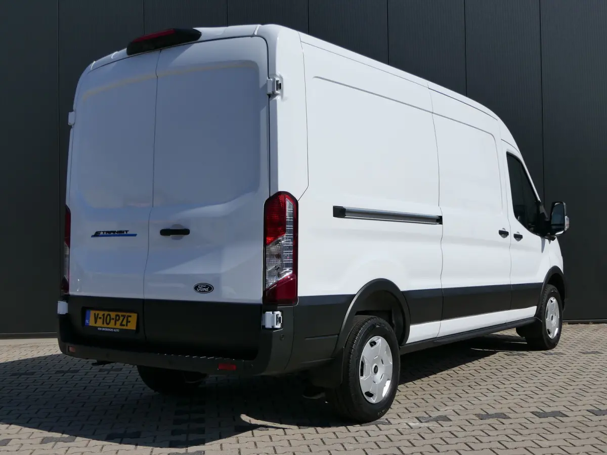 350 L3H2 Trend 68 kWh | Adaptive Cruise | BLIS | 360 Camera | CarPlay/Android Auto | Bijrijdersbank | Stoelverwarming | Voorruitverwarming |