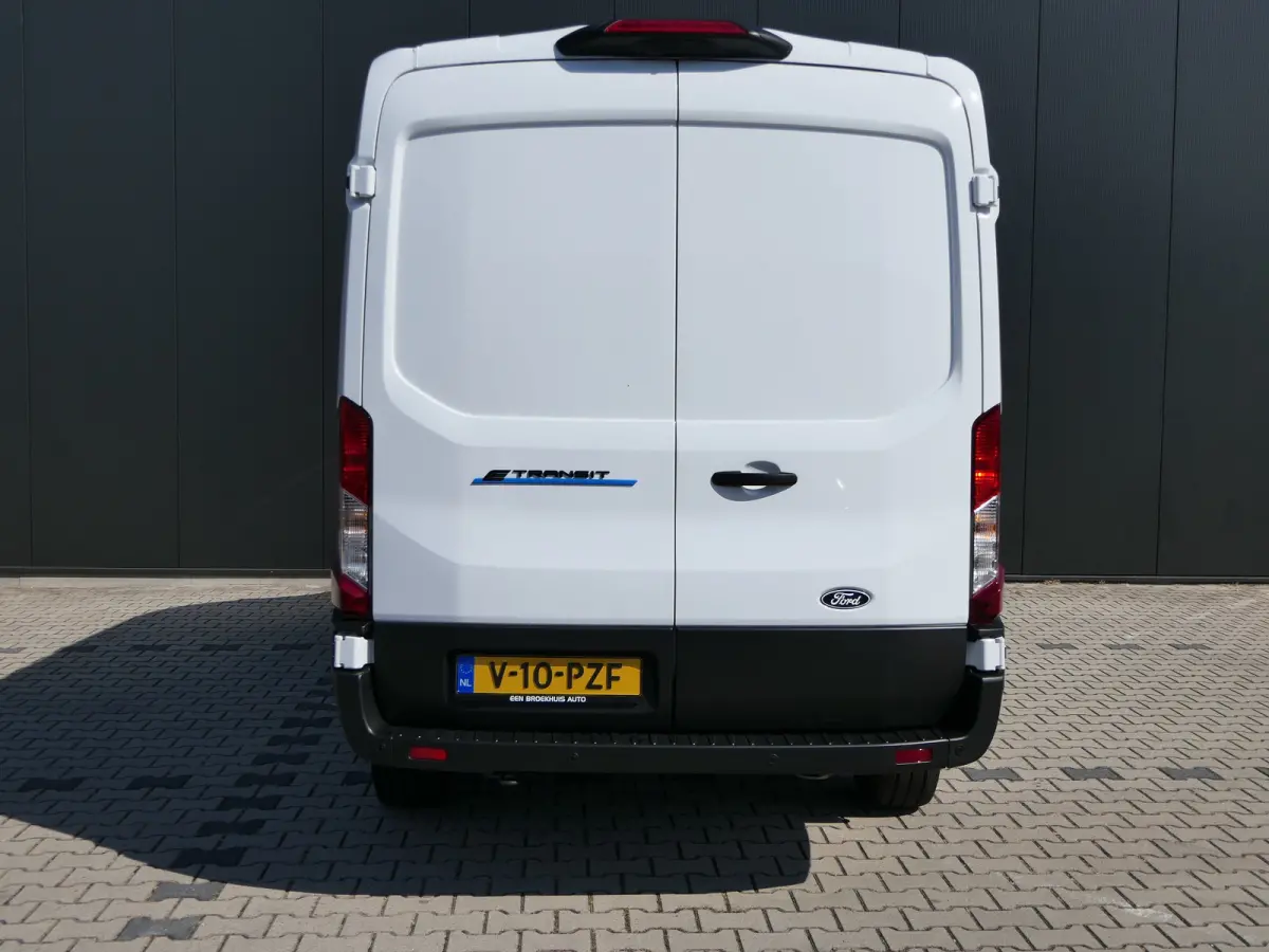 350 L3H2 Trend 68 kWh | Adaptive Cruise | BLIS | 360 Camera | CarPlay/Android Auto | Bijrijdersbank | Stoelverwarming | Voorruitverwarming |