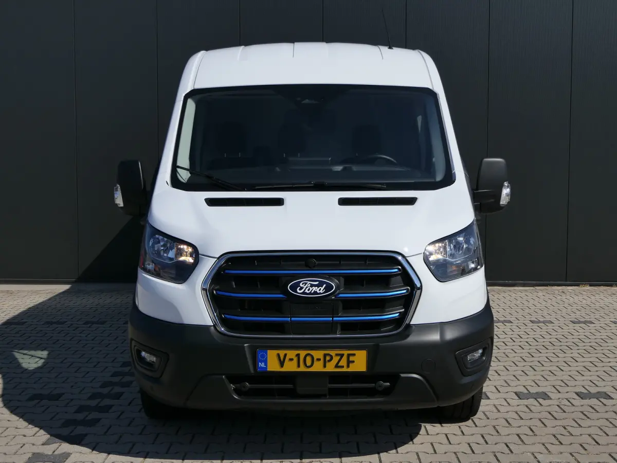 350 L3H2 Trend 68 kWh | Adaptive Cruise | BLIS | 360 Camera | CarPlay/Android Auto | Bijrijdersbank | Stoelverwarming | Voorruitverwarming |