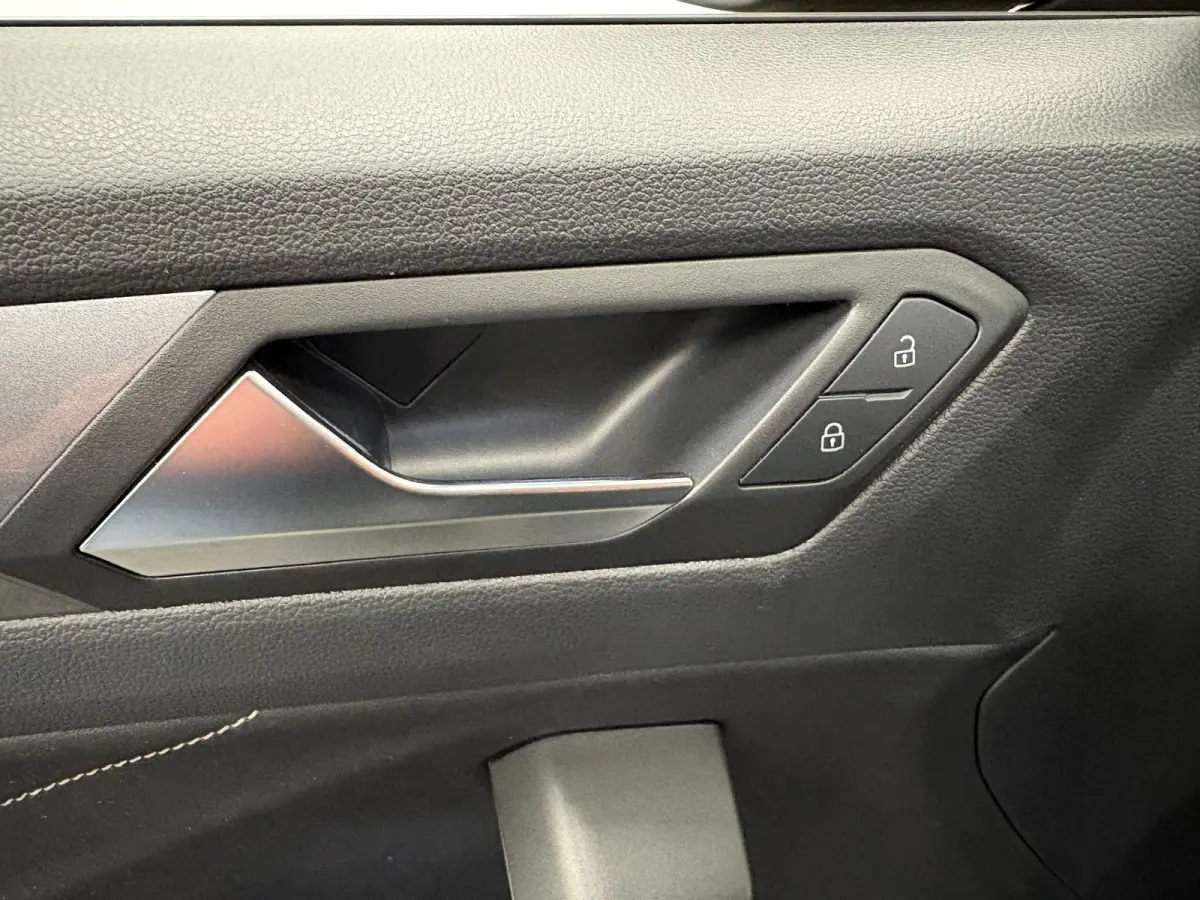 1.5 TSI 150pk Automaat Style Climate Control  Navigatie Aple Carplay/Android Auto  PDC VA+ Camera Adaptive Cruise Control Keyless Go Virtual Cockpit Pro