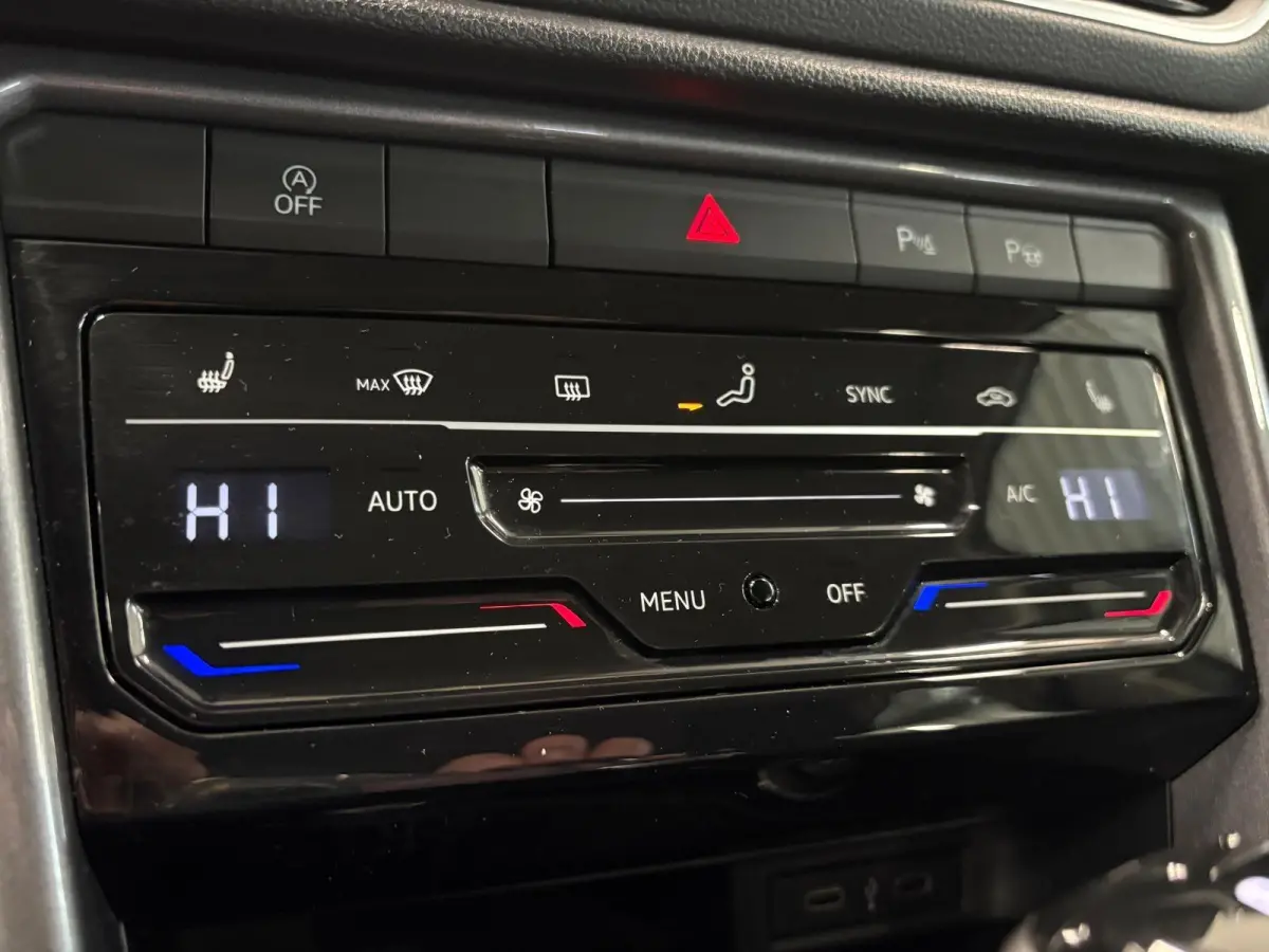 1.5 TSI 150pk Automaat Style Climate Control  Navigatie Aple Carplay/Android Auto  PDC VA+ Camera Adaptive Cruise Control Keyless Go Virtual Cockpit Pro