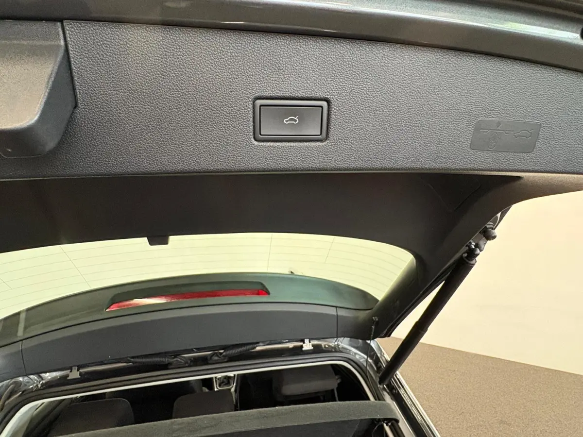 1.5 TSI 150pk Automaat Style Climate Control  Navigatie Aple Carplay/Android Auto  PDC VA+ Camera Adaptive Cruise Control Keyless Go Virtual Cockpit Pro