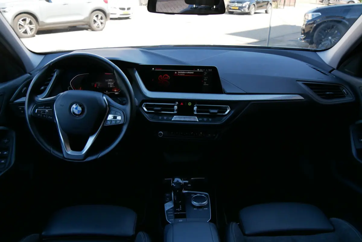 118i Executive. sport.navi.sportstoel.vitureel.org ned