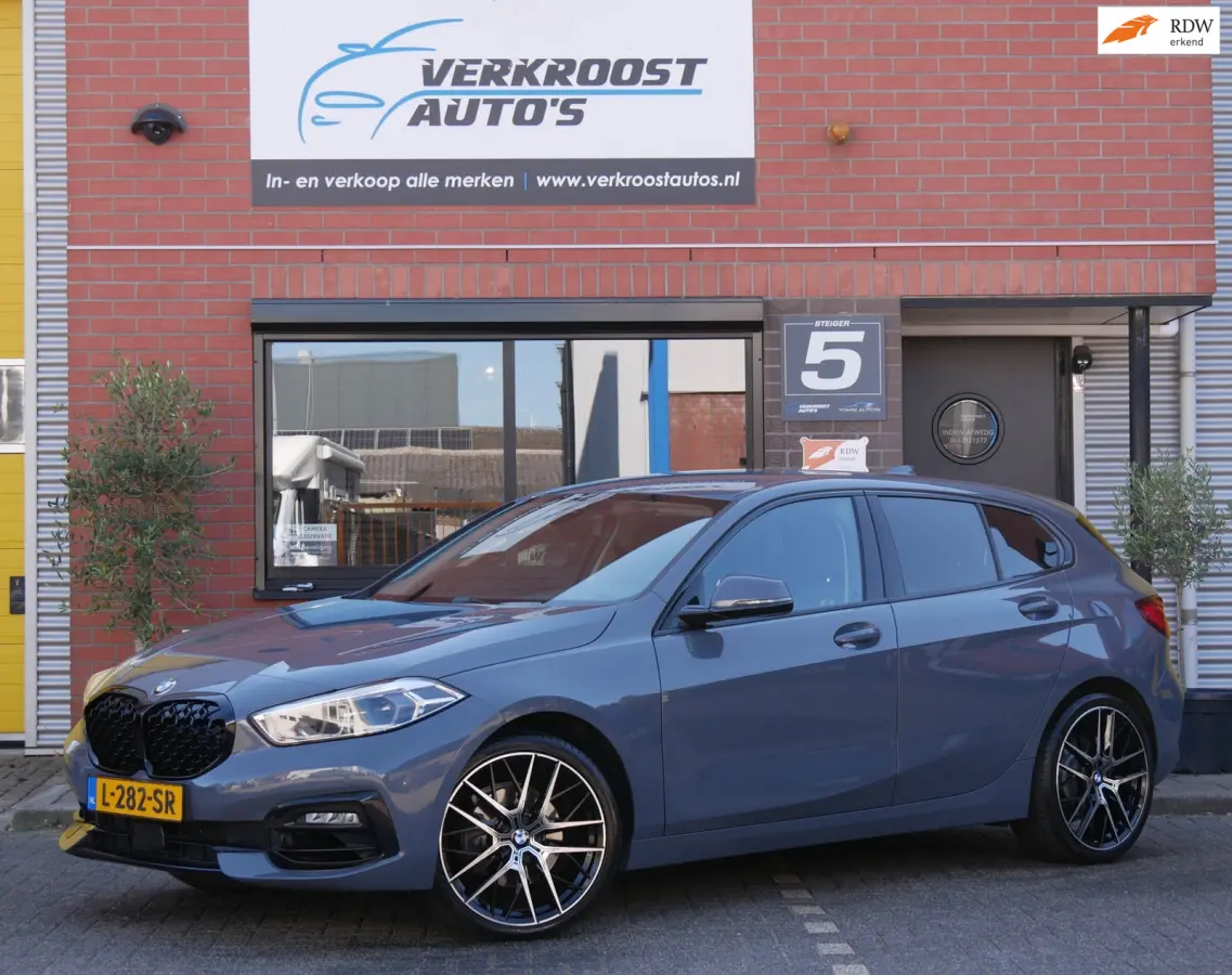 118i Executive. sport.navi.sportstoel.vitureel.org ned
