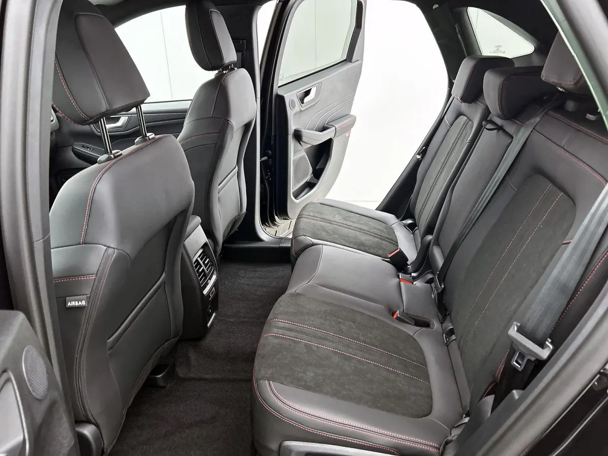 2.5 PHEV ST-Line X | Trekhaak Elektr 2100KG | All Season Banden | 360 CAM | Stoel & Stuurverwarming | Privacy Glass