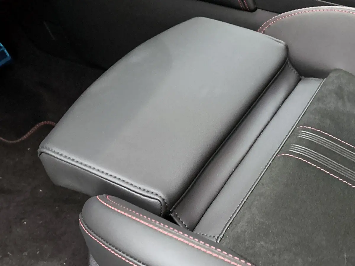 2.5 PHEV ST-Line X | Trekhaak Elektr 2100KG | All Season Banden | 360 CAM | Stoel & Stuurverwarming | Privacy Glass