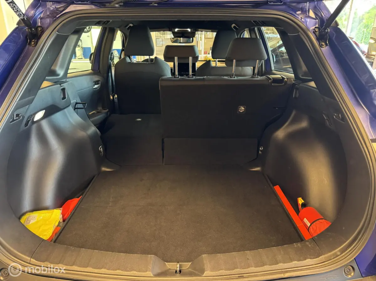 Hybrid 140. 11-2024 Carplay, Dodehoek parkeer sensoren
