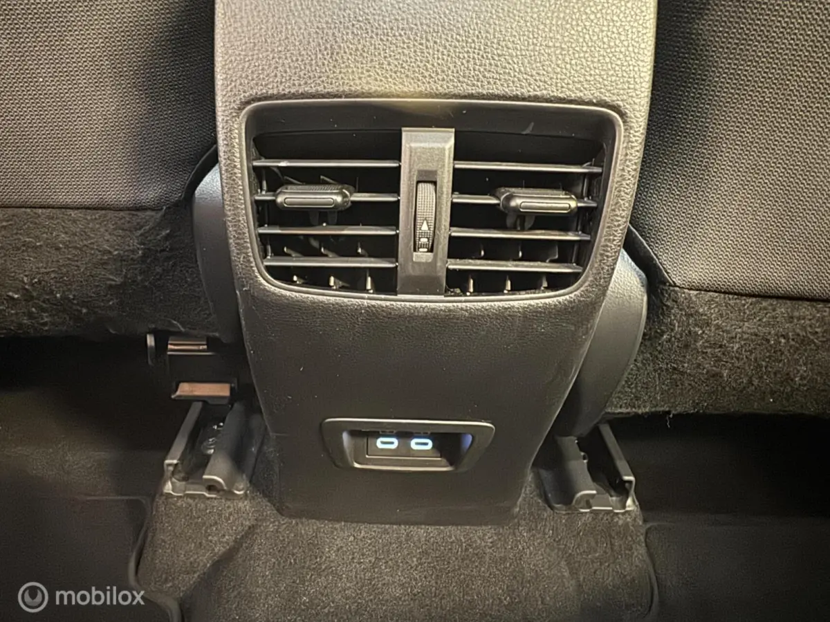 Hybrid 140. 11-2024 Carplay, Dodehoek parkeer sensoren