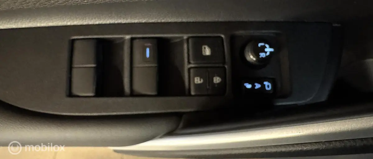 Hybrid 140. 11-2024 Carplay, Dodehoek parkeer sensoren