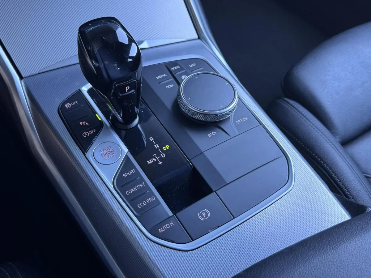 318i Touring High Executive M Sport NL AUTO|ELEK. HAAK|SHADOW