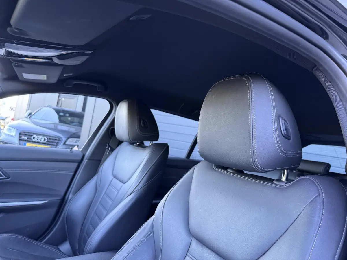 318i Touring High Executive M Sport NL AUTO|ELEK. HAAK|SHADOW