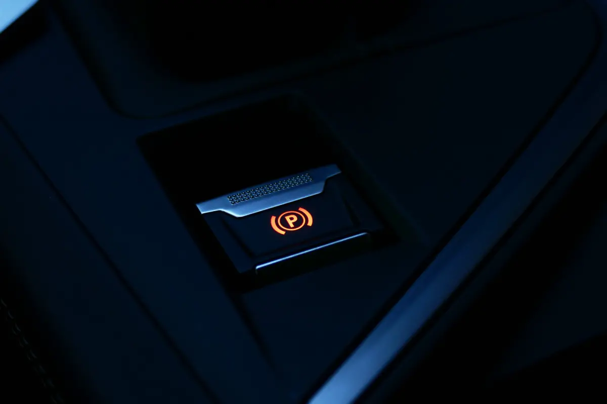 Allure / NAVI / ACHTERUITCAMERA / V+A PARKEERSENSOREN / FULL-LED / KEYLESS / 17'' LMV / STOELVERWARMING